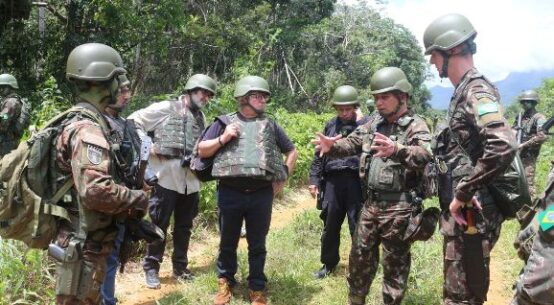 Ministros do STJ acompanham interdição de pista clandestina em terra indígena