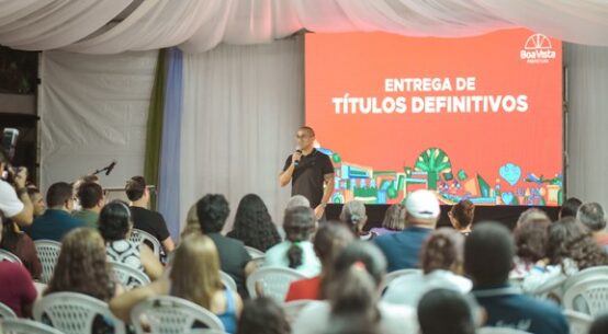 Prefeitura atende 300 famílias em ação de regularização fundiária nos bairros Nova Canaã e Cambará