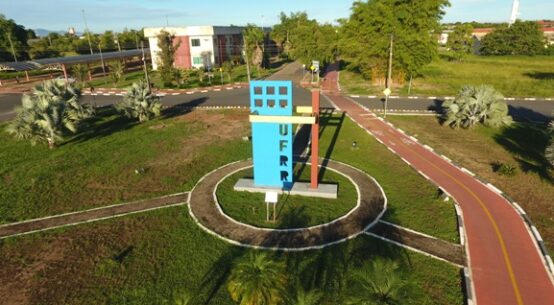 UFRR abre inscrições para dois processos seletivos