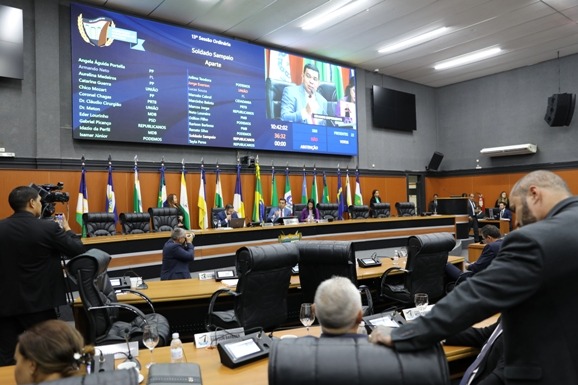 Entre 4,83% e 5%: deputados aprovam revisão anual do salário de servidores da ALE-RR, TJRR, DPE-RR, TCERR e MPRR