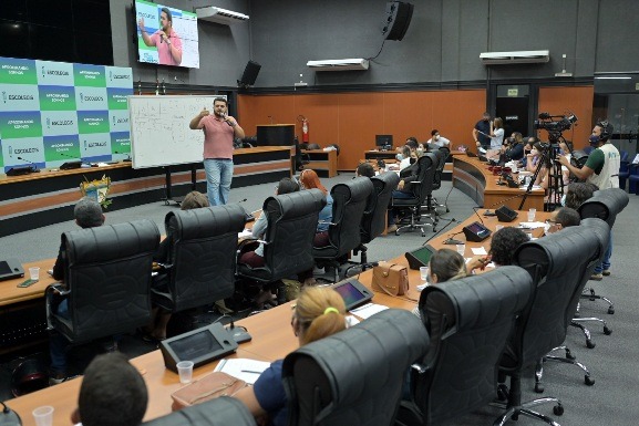 Revisão de Conteúdo: Escolegis promove aulão gratuito para vestibular da Uerr