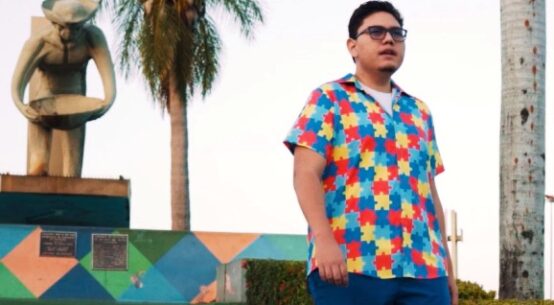 Cantor autista roraimense Marlon Nicolas lança clipe oficial da música “Coração Azul”