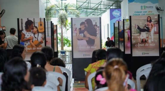 : ‘É gratificante. Com atividades, eles melhoraram desempenho na escola e em casa’, celebra mãe de alunos do CCJuv homenageada em mostra fotográfica