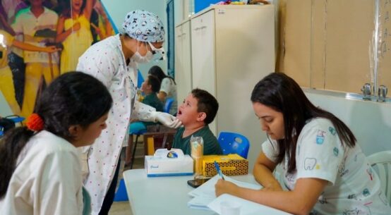 Sorrisos e autoestima: CCJuv leva saúde bucal a público infantojuvenil com projeto Odontoalegria