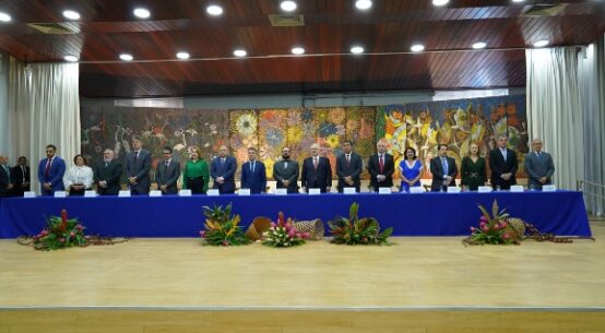 Reconhecimento Institucional: ALE-RR reforça diálogo entre os Poderes em homenagem ao ministro Edson Fachin