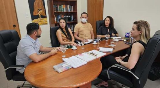 MPRR propõe criação de turmas para alfabetização e ensino de idosos da Casa do Vovô e do Centro Dia