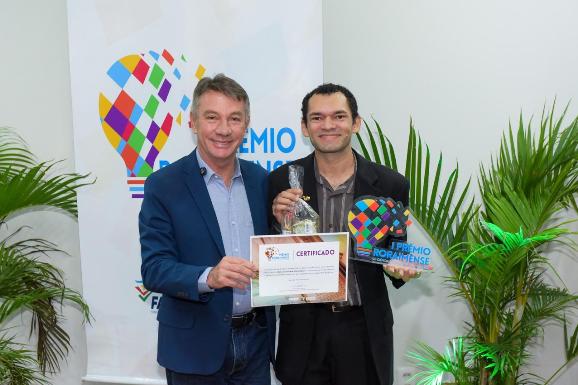 Jornalista é indicado a premiação nacional pela Faperr, mas não recebe apoio financeiro do Governo para custear a viagem