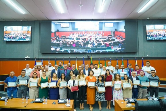 Comércio local: empresas são agraciadas com Comenda Orgulho de Roraima em sessão especial na ALE-RR