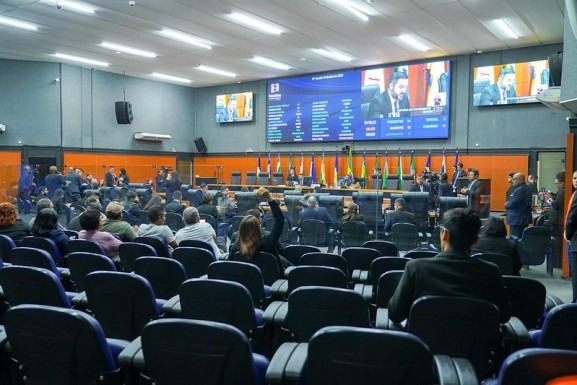 ALE-RR aprova comendas e moções de pesar durante sessão desta terça-feira