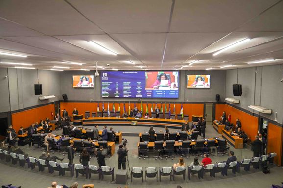 Reconhecimento e Mérito: ALE-RR aprova entrega de títulos de cidadão benemérito e comenda Orgulho de Roraima