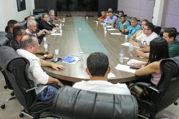 Regular e Alternativo: ALE-RR debate criação de agência reguladora para organizar transporte intermunicipal