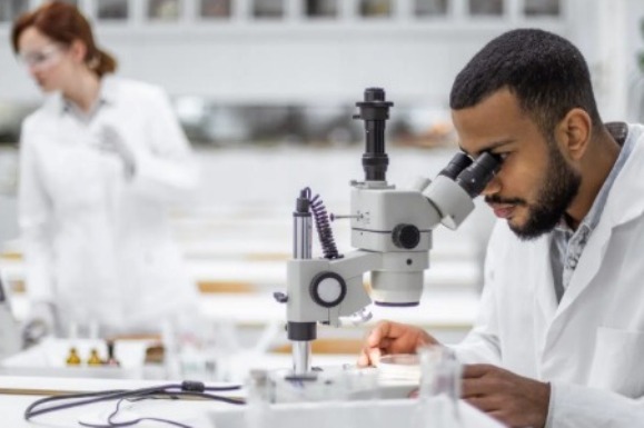 Avaliação genética auxilia planejamento familiar, afirma geneticista