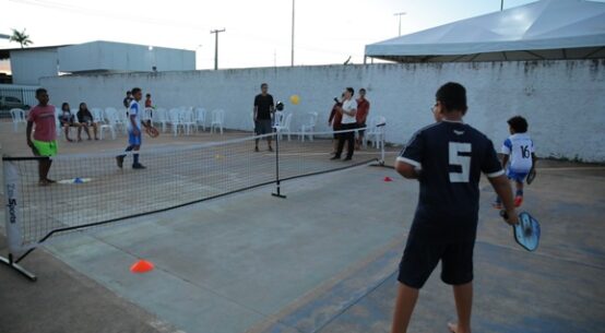 CCJuv abre inscrições para aulas de Pickeball para crianças e adolescentes de 8 a 17 anos