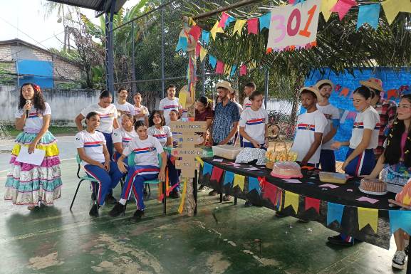 Mucajaí: Colégio Militarizado Maria Mariselma promove arraial e movimenta comunidade escolar