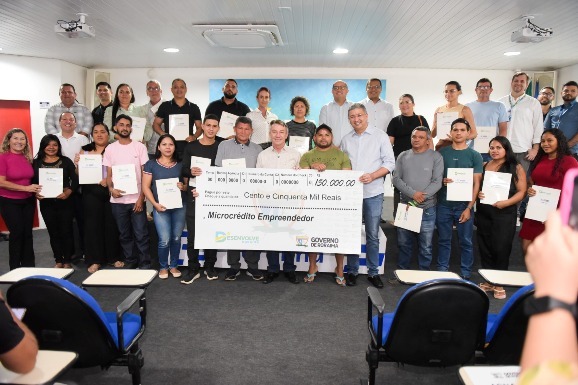 Empreendedorismo: Governo de Roraima fortalece pequenos negócios com nova entrega de R$ 150 mil em microcrédito