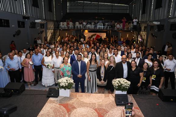 Enfim, Casados!: casamento coletivo oficializa união de 41 casais em Boa Vista