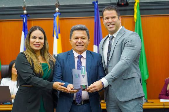 Senador Mecias recebe homenagem na ALE-RR por ter criado a Escolegis há 22 anos