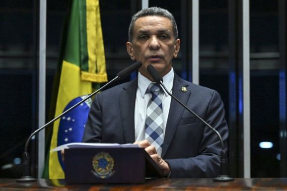 Mecias denuncia avanço de fraudes no BPC com venezuelanos e cobra maior controle nas fronteiras de Roraima