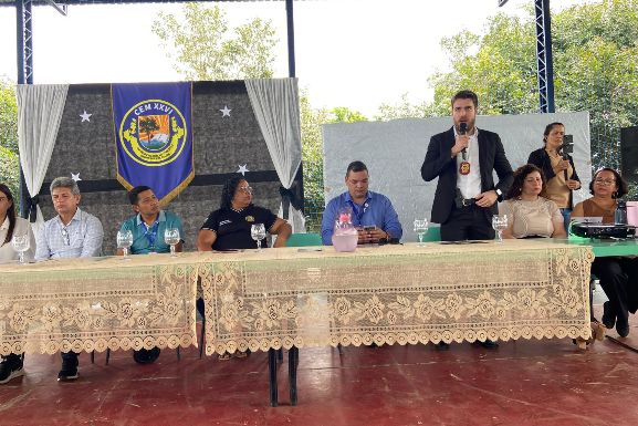 Projeto Mosaico: Polícia Civil leva ação preventiva sobre violência infantil a estudantes de Amajari