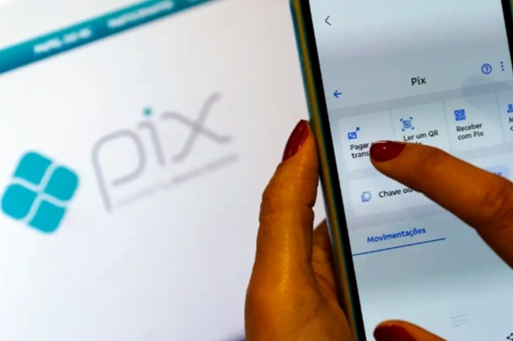 Bancos passam a oferecer Pix Automático a partir desta segunda-feira