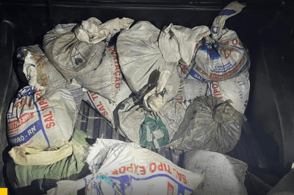 PRF-RR apreende 800 kg de Cassiterita durante abordagem a veículo na BR-174