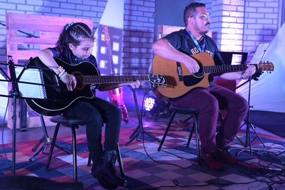 Sesi-RR realiza Sarau Cultural com diversas apresentações musicais em Boa Vista