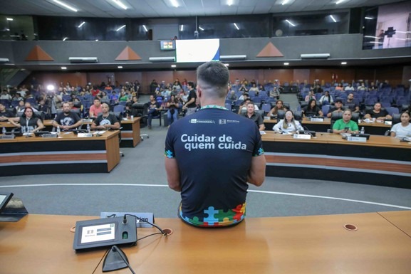 Esporte inclusivo: ALE-RR promove formação gratuita com foco em artes marciais para autistas