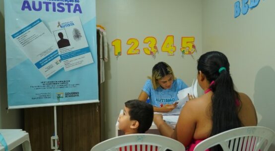 Inclusão Social: exposição de desenhos, panfletagem e emissão de documento marcam Dia do Orgulho Autista no Teamarr