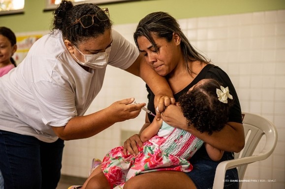 Tríplice Viral: Prefeitura reforça 2ª dose que garante proteção completa a crianças menores de 5 anos