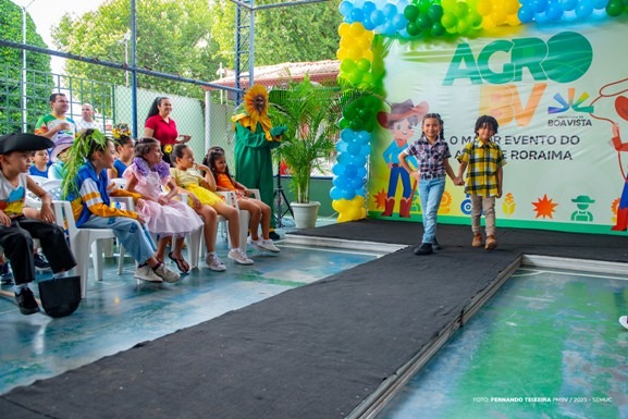 AgroBV 2025: concurso de “Mini Boiadeiro e Boiadeira” envolveu crianças no clima do maior evento de Agro de Roraima