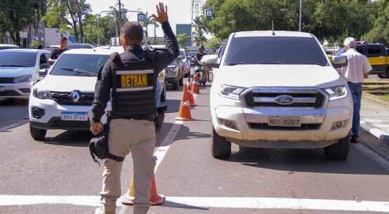 Em Roraima, legislação permite pagamento de documento em blitz para não ter carro recolhido