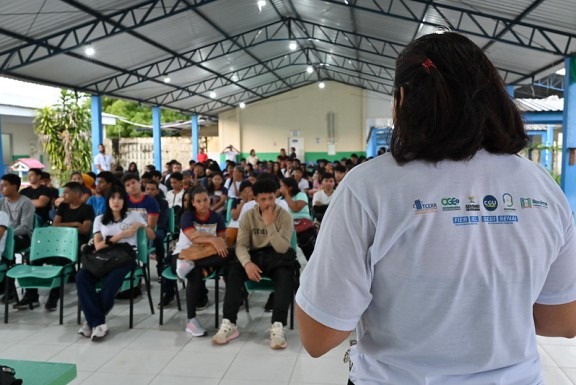 Fomentando Cidadania: Ouvidoria-Geral da ALE-RR orienta eleição de ouvidores estudantis na Escola 13 de Setembro