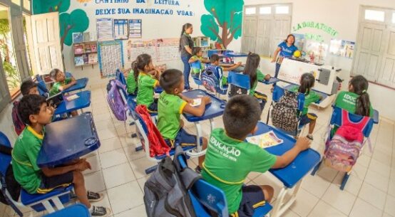 Mais de 53 mil alunos retornam para as salas de aula em Boa Vista nesta quarta-feira