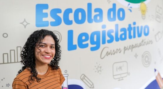 Educação e Cidadania: Escolegis celebra aprovação de alunos no vestibular da Uerr