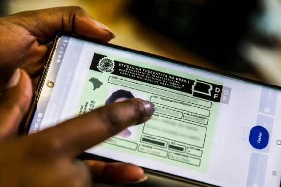 Custo da CNH pode cair até 80% com projeto em estudo no Ministério dos Transportes