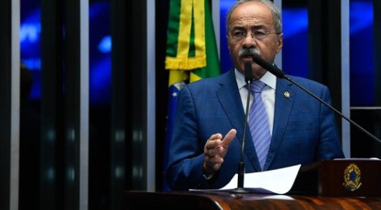 Chico Rodrigues critica tarifaço de Trump e interferência no país