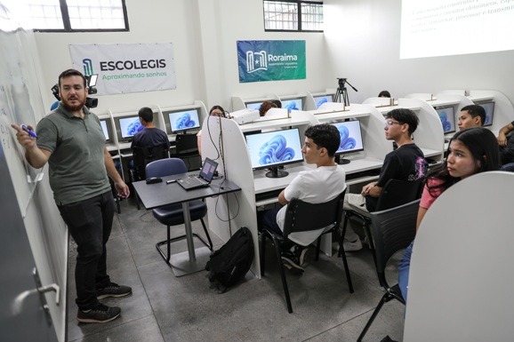Do Básico ao Avançado: Escolegis lança 120 novas vagas para cursos de informática