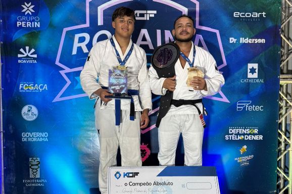 Dupla meteórica: Pai e filho conquistam medalhas para Escola Team Leal