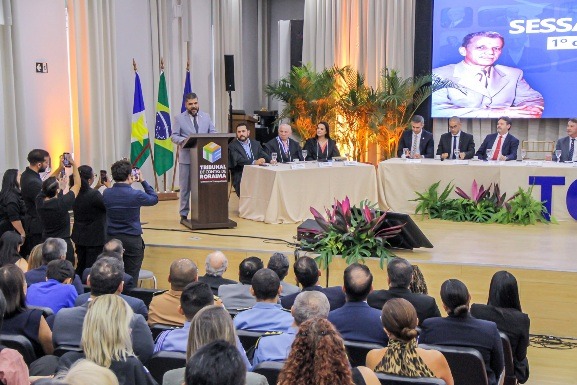 Deputados participam de homenagem a conselheiro Manoel Dantas pelos 27 anos atuação no serviço público