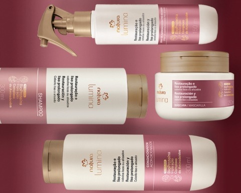 Natura apresenta nova linha Lumina Restauração e Liso Prolongado que promete deixar cabelos lisos por mais tempo