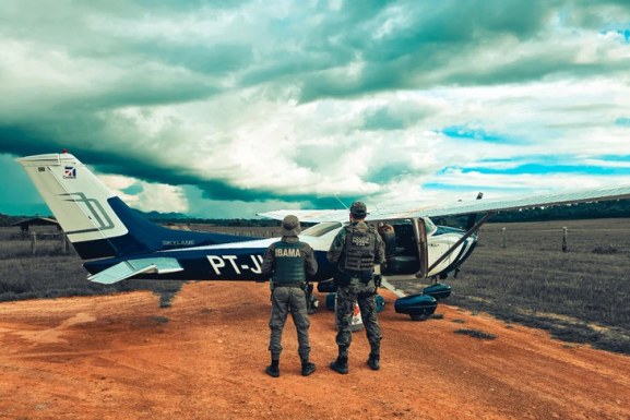 Polícia Federal intercepta aeronave ligada a garimpo ilegal em Roraima