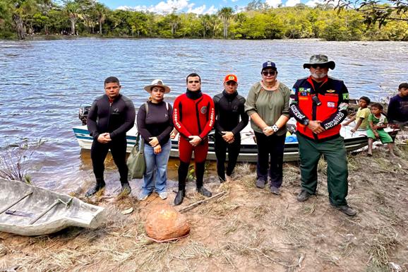 Uiramutã: Corpo de Bombeiros localiza corpo de líder indígena que desapareceu durante travessia no Rio Cotingo