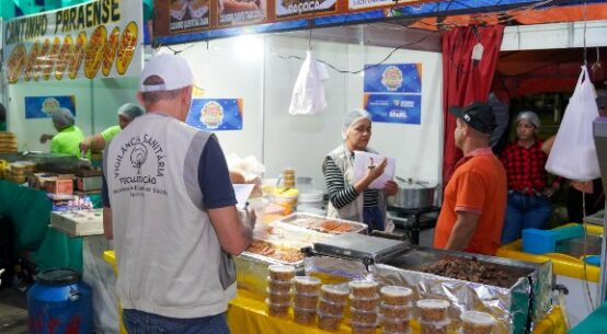 São João no Parque Anauá: Sesau realiza fiscalização preventiva para garantir segurança alimentar no Arraial