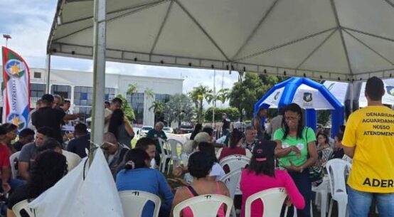Servidores estaduais organizam novo ato por reajuste salarial dia 21 de julho