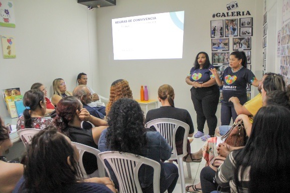 Teamarr reforça apoio a pais durante reunião do Grupo de Habilidades Sociais e Emocionais