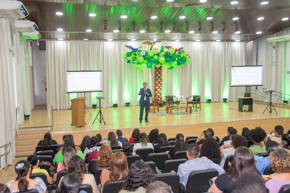 Encerramento dos 35 anos do ECA destaca união de esforços por políticas públicas voltadas à infância e juventude