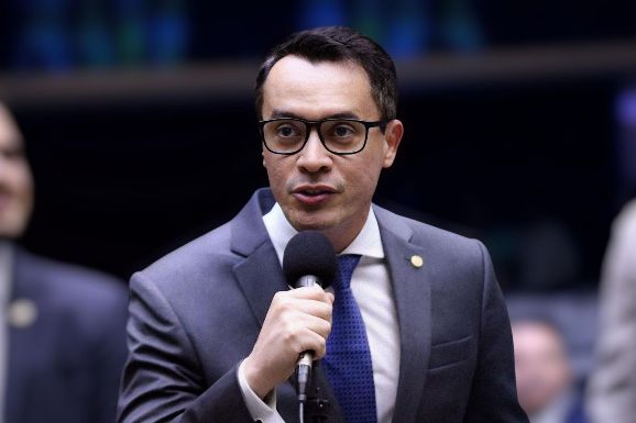 CCJ aprova parecer de Zé Haroldo Cathedral que regulamenta vistoria em imóveis alugados