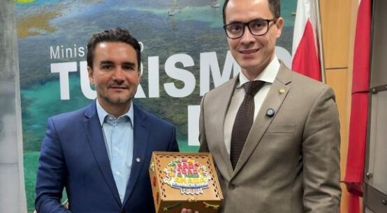 Zé Haroldo garante recurso para o São João do Anauá e convida Ministro do Turismo para o evento