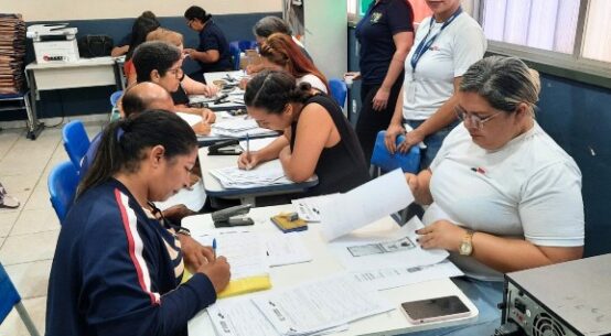Aqui tem Dono: Governo de Roraima entrega mais de 150 escrituras públicas para moradores do conjunto Ajuricaba