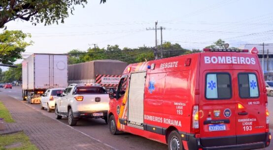 Atendimento a ocorrências: motoristas devem ceder espaço para viaturas de emergências no trânsito